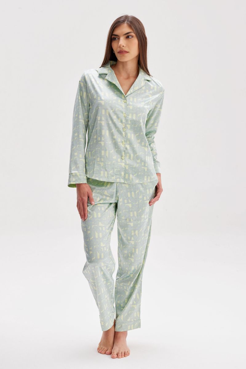 SL16223_verde_1-selu-pijama-de-raso-estampado-alba-camisa-manga-larga-pantalon-largo