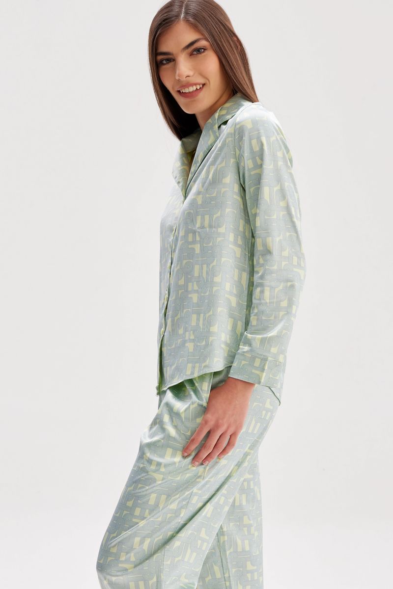 SL16223_verde_4-selu-pijama-de-raso-estampado-alba-camisa-manga-larga-pantalon-largo