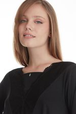 SL21017_negro_1-selu-pijama-invierno-puntilla-cuello-v-georgia