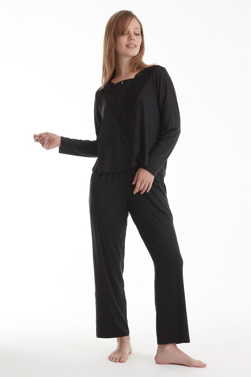 SL21017_negro_2-selu-pijama-invierno-puntilla-cuello-v-georgia