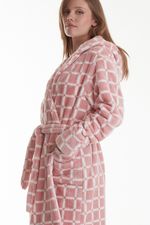 SL21030_rosa_4-selu-bata-invierno-capucha-polar-suave-cuadros