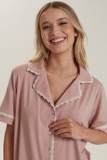 SL21052_rosa_viejo_4-selu-pijama-camisero-maggie-camisa-pantalon-puntilla-botamanga-solapa-cuello-