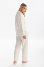 sl16231_marfil_6-selu-pijama-aurora-camisero-de-raso-largo-rayado-bolsillo-delantero-y-vivo-tostado-.jpg