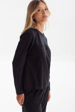 SL21068_negro_3-selu-pijama-gavra-remera-manga-larga-buzo-pantalon-largo-moderno-interlock-invierno.jpg