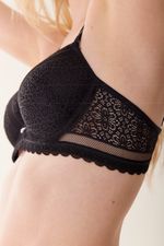 sl61_negro_1-selu-corpino-con-taza-puntilla-hot-sale-.jpg