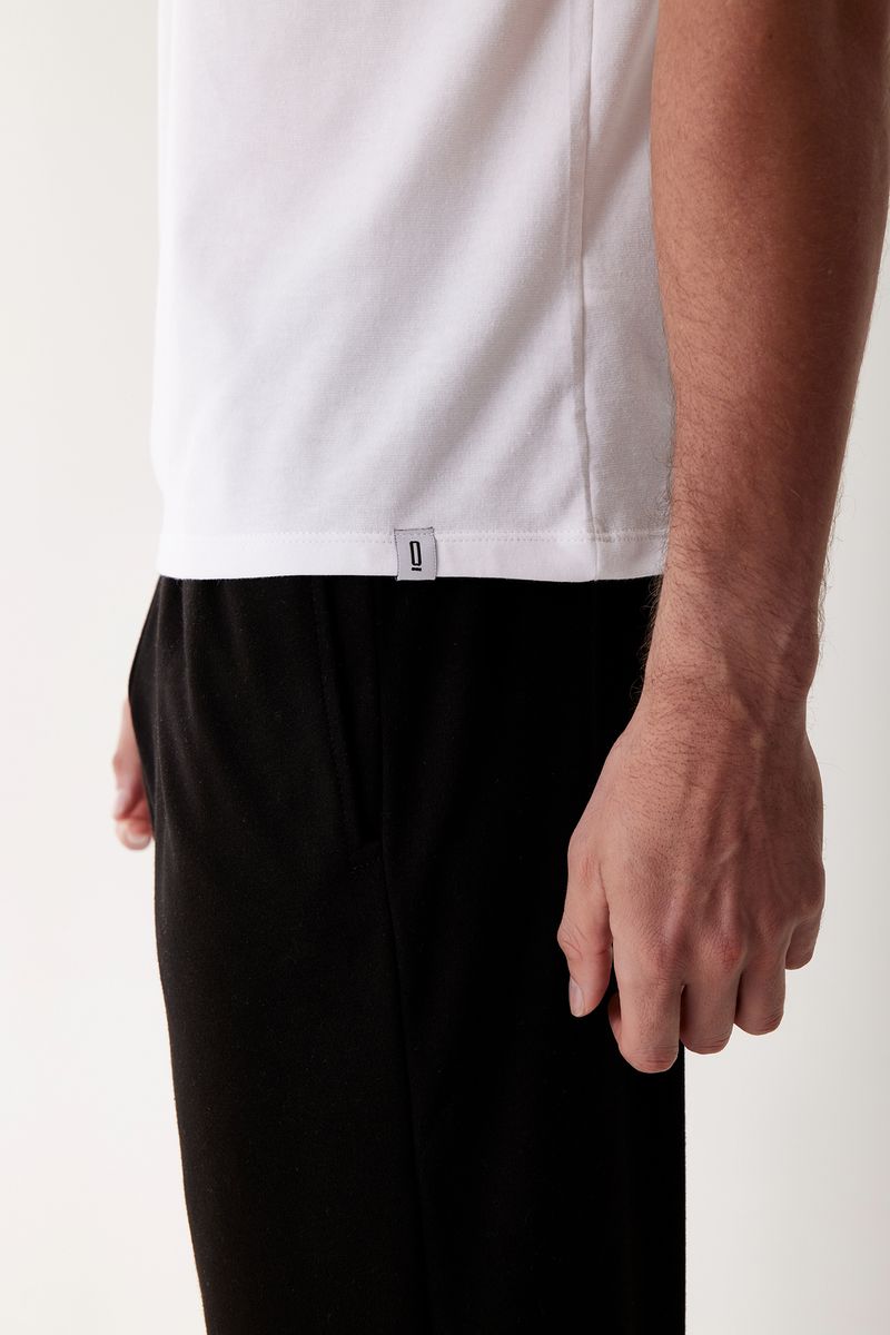 SL18137_negro_4-opositor-pijama-de-hombre-basico-compuesto-por-remera-y-pantalon-liso-