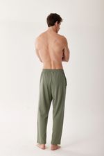 SL18138_verde_3-opositor-pantalon-basico-de-hombre